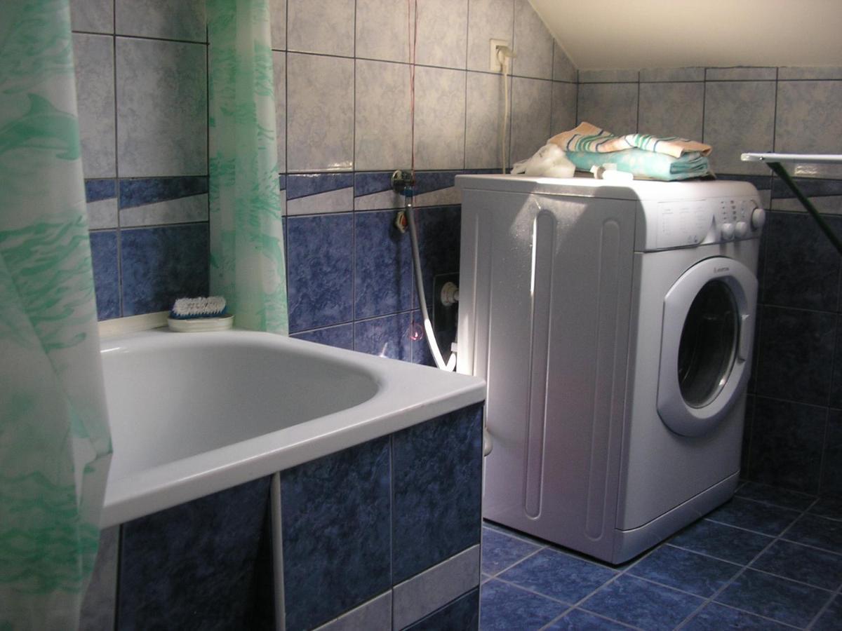 Suncano Potkrovje U Centru Apartman Szkopje Kültér fotó